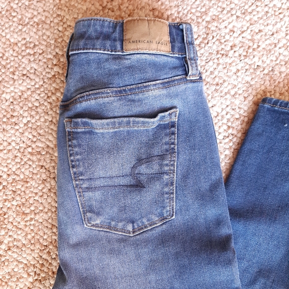 American Eagle Super Hi Rise Jegging Jeans size 4 Short - Picture 11 of 16